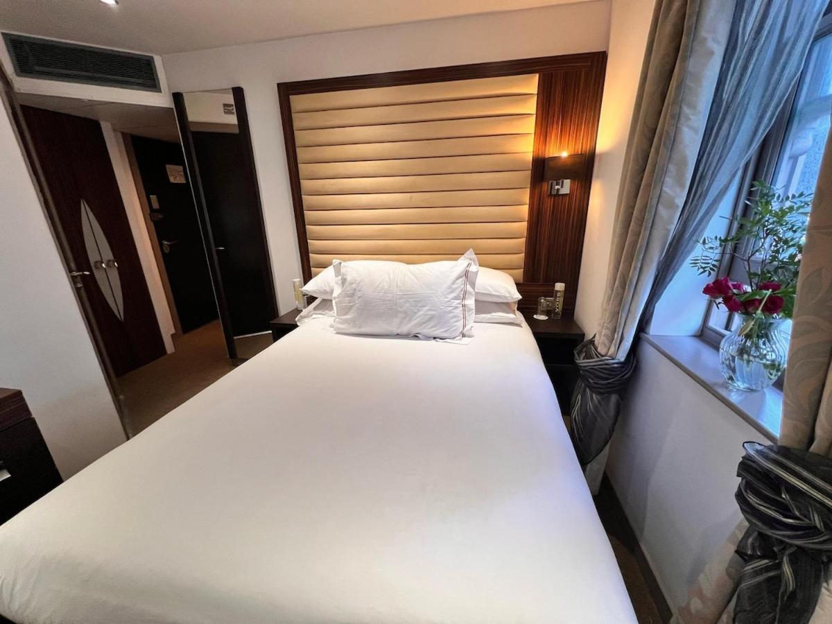 En-suite 301